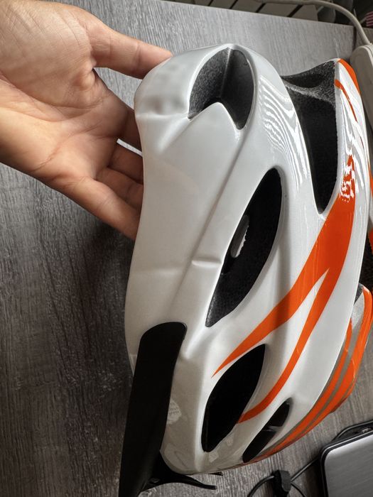 Велосипедная каска