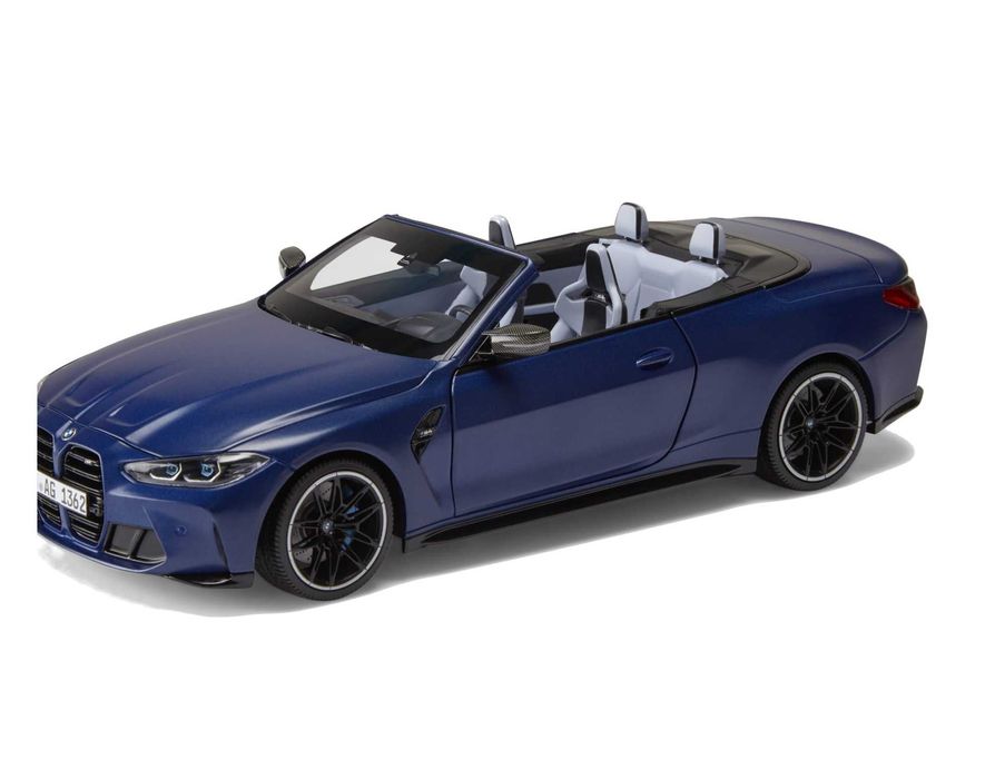 Macheta originala Bmw M4 G83 scara 1:18
