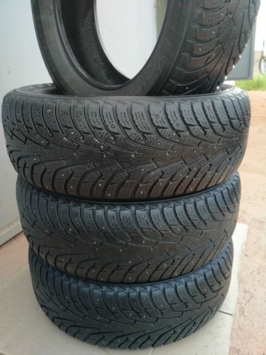 Резина Maxxis R-18