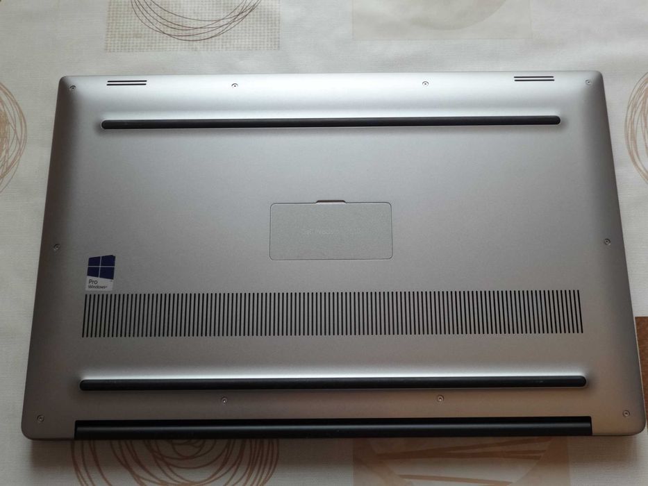 Лаптоп Dell Precision 5510 - 15.6"-i7-6820HQ 2.7Ghz/32GB RAM/SSD 512GB