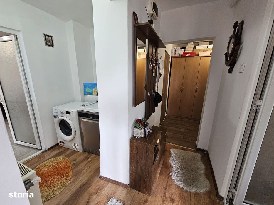 Apartament 3 camere etaj 2 central Mioveni