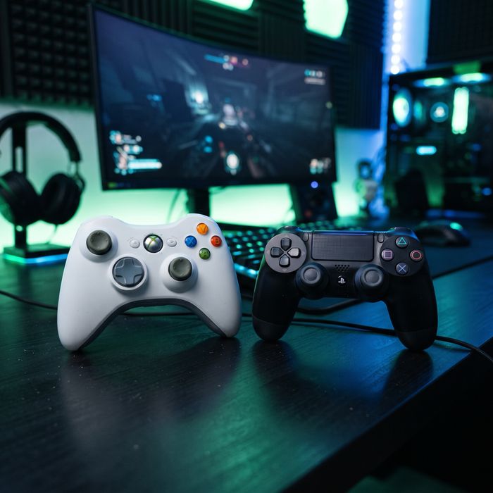 Скупаю не рабочие приставки и геймпады PS4 / PS3 / Xbox 360