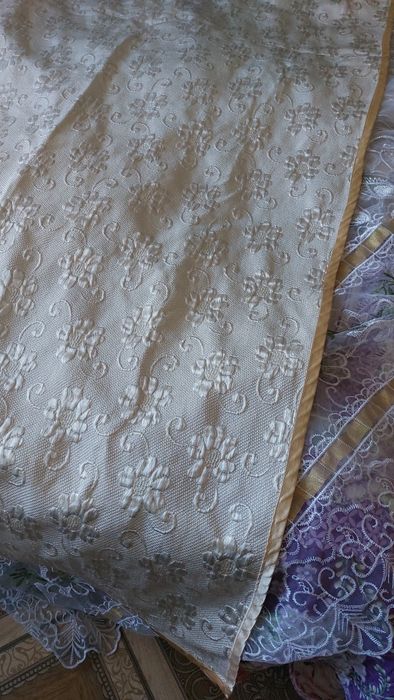 Продам покрывало на кровать