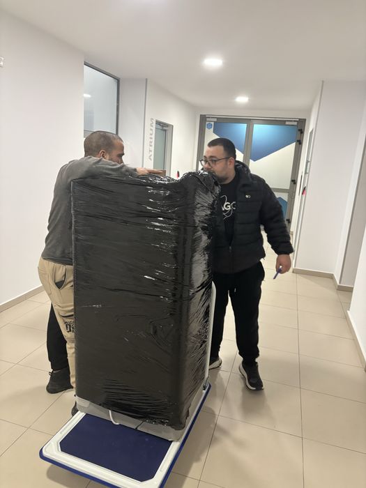 Нов диван, доставка на мебели