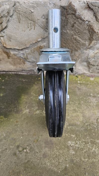 Roti cu frana ptr schela.