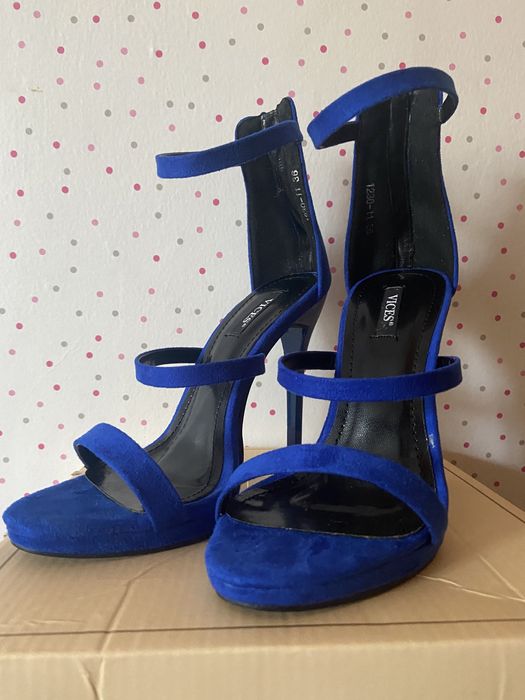 Pantofi bleumarin noi