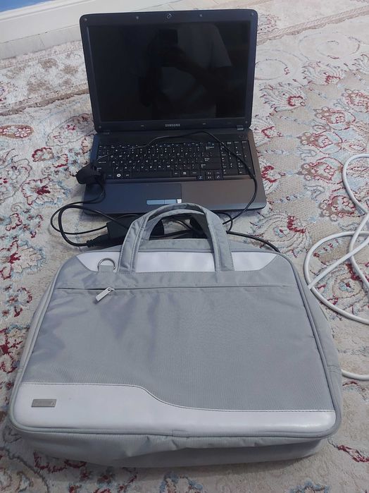 Ноутбук Samsung R525 + Сумка