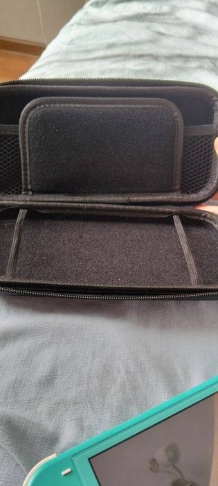 Продам Nintendo switch lite