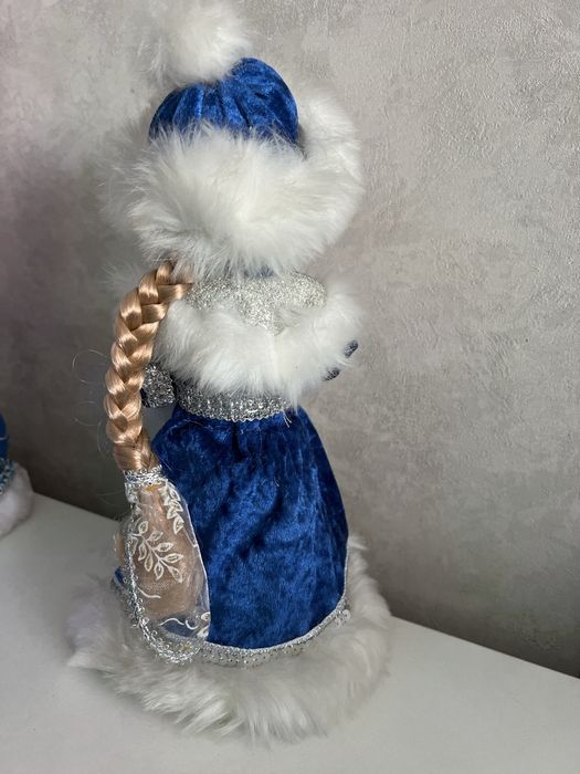 Игрушка деда мороза и снегурочки