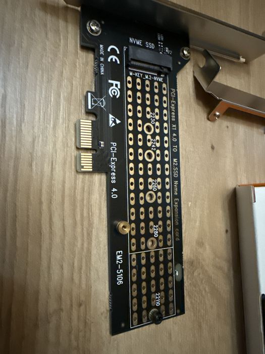 ELUTENG Adaptor M.2 NVMe SSD la PCIe x1 4.0 M-Key 2230 2242 2260 2280 22110 Card Expansiune PC Low Profile Resigilat Open Box