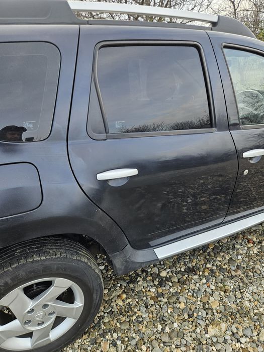 Geam usa dreapta spate Dacia Duster an 2013