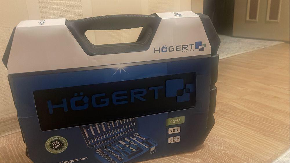 Срочно продам  чемодан с инструментами для автомашин