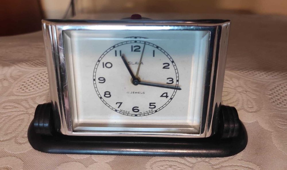 будилници руски работят