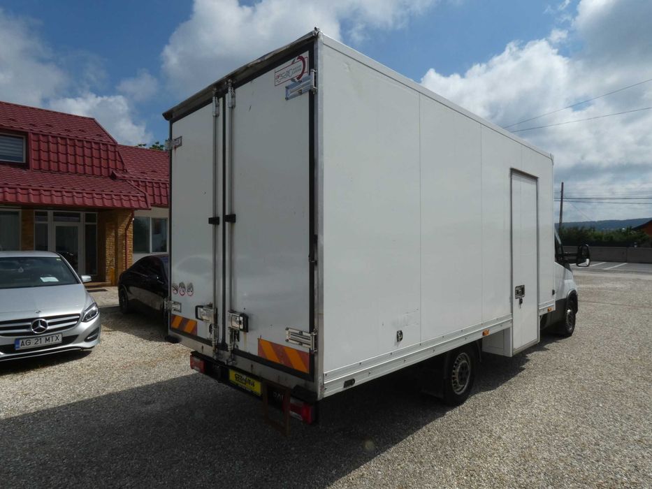 Iveco 35S14 / izoterm / 10 europaleti / stoc 3 unitati