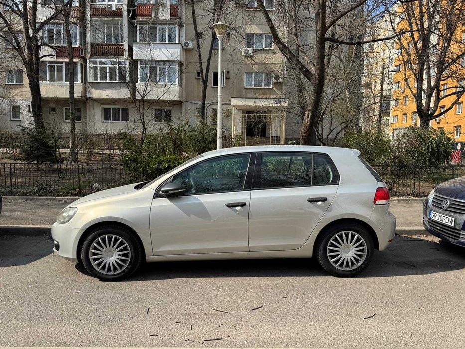 VOLKSWAGEN Golf 2012 — imagine 3