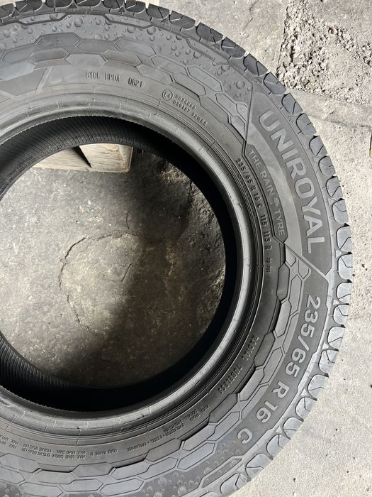 2 anvelope vara 235/65/16 C , Uniroyal , DOT 2021 , 6.3 mm