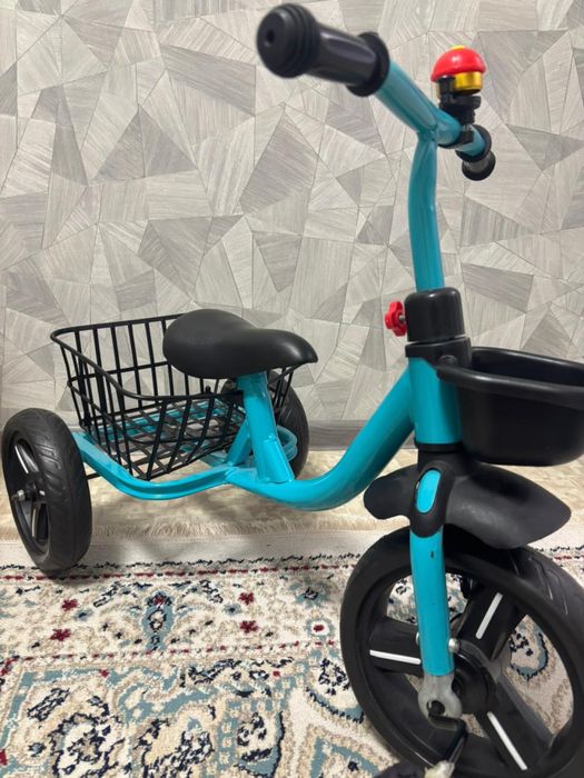 Продам детский велосипед и ослик