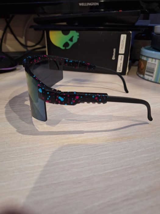 Слънчеви очила с регулируема рамка