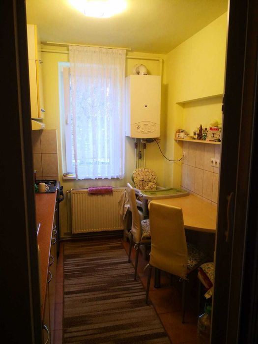 Apartament cu 2 camere, Etajul 2,Medias jud.Sibiu,0723753545