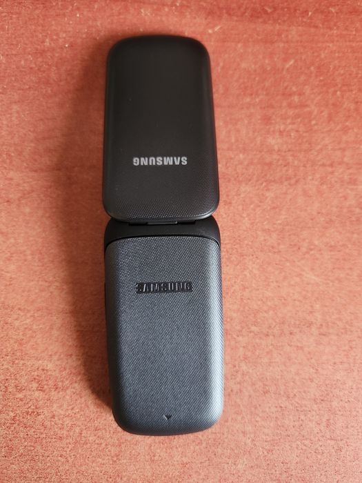 Telefon Samsung E1190 nou