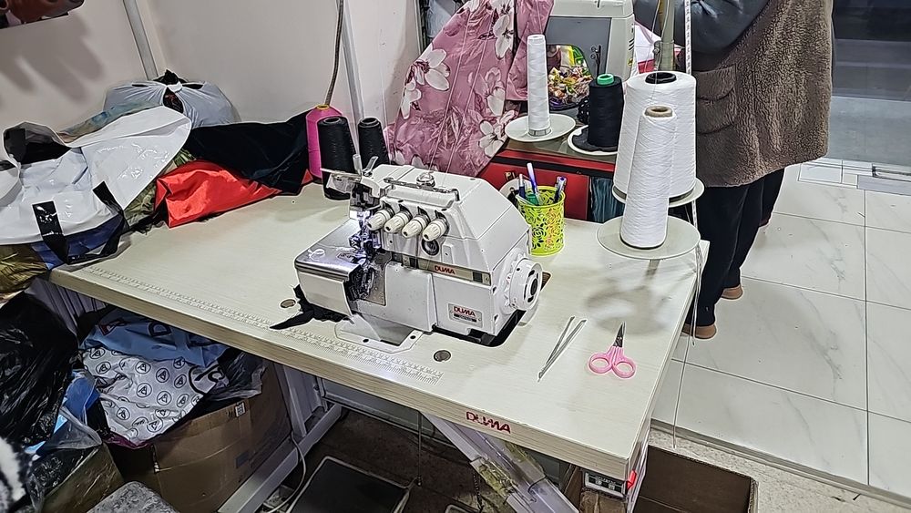 Продаю  швейная машинка и оверлок б/у