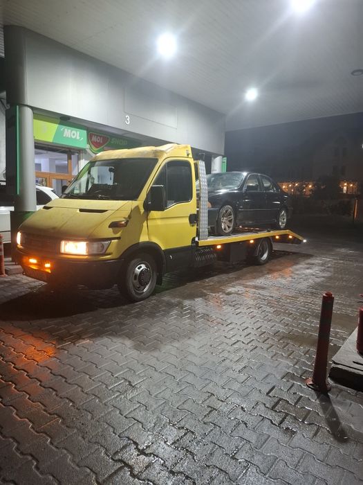 Vând autoplatformă iveco daily cu punte dublă