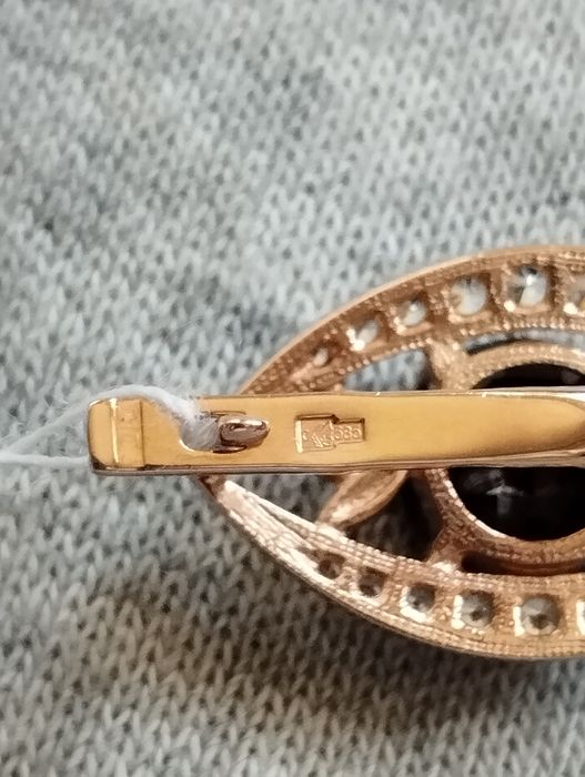 Руски златни обеци с гранати