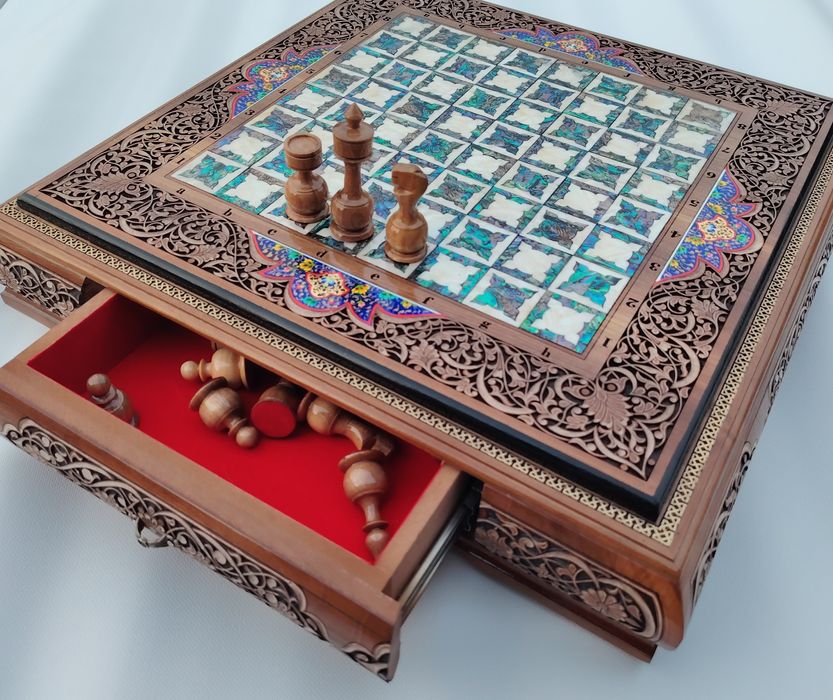 Shaxmat o'yin va interyer uchun.