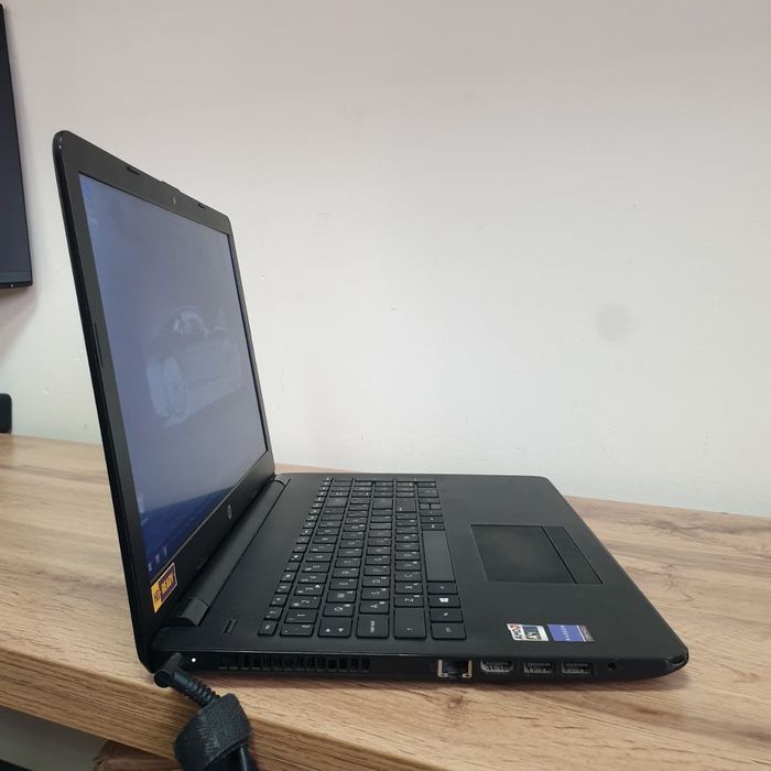 Быстрый ноутбук SSD офисной