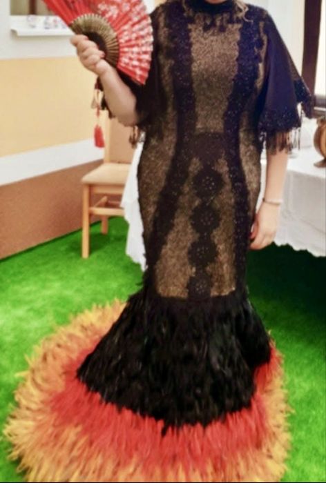 Rochie de seară / ocazie premium – pene, cristale, broderie manuală