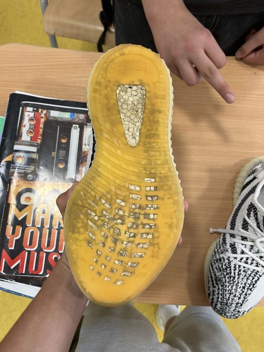 Yezzy 350 zebra marimea 41