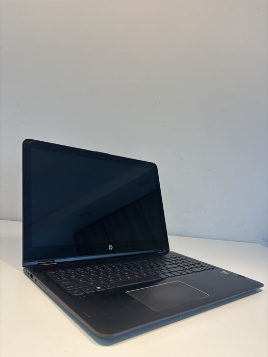 Laptop HP Envy rabatabil 1TB memorie