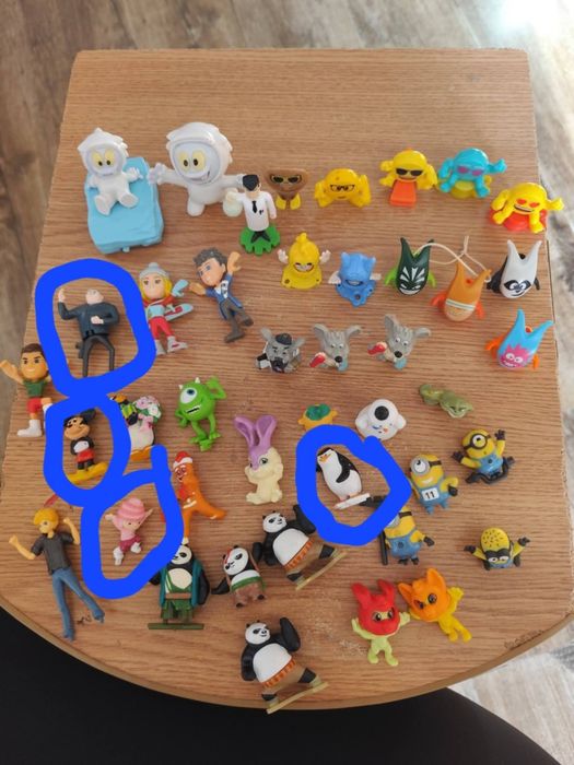 Jucarii kinder surprise