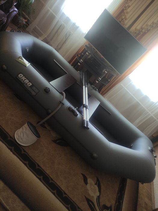 Лодка аквамастер 300