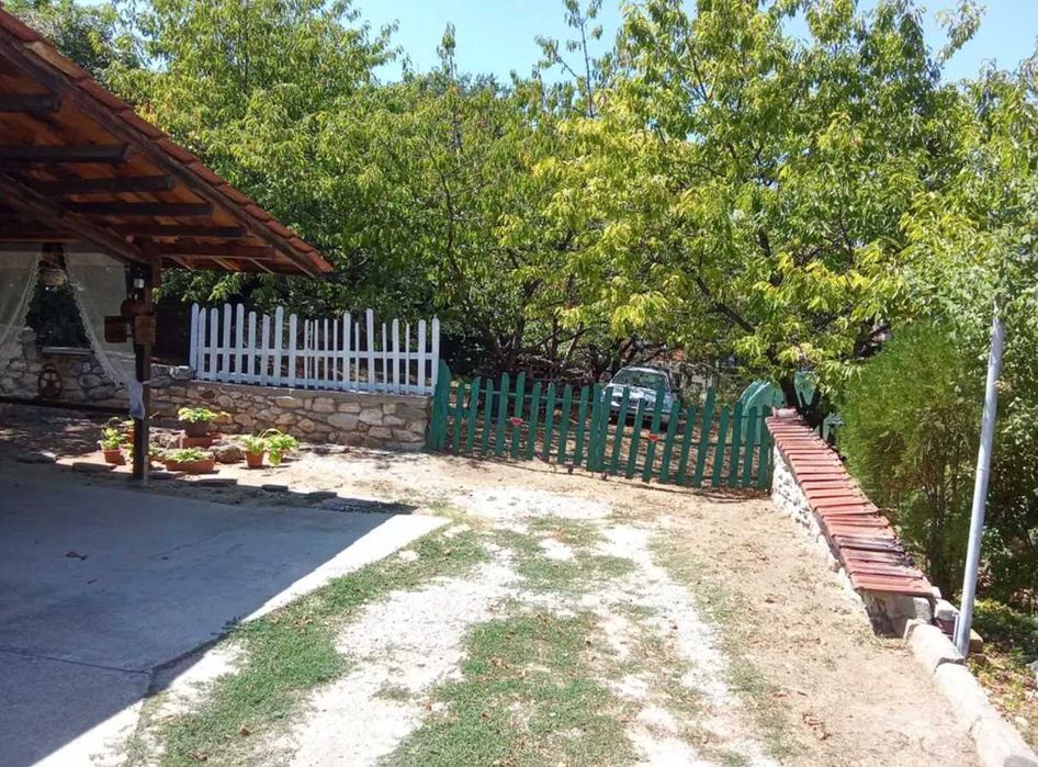 Къща в град Куклен