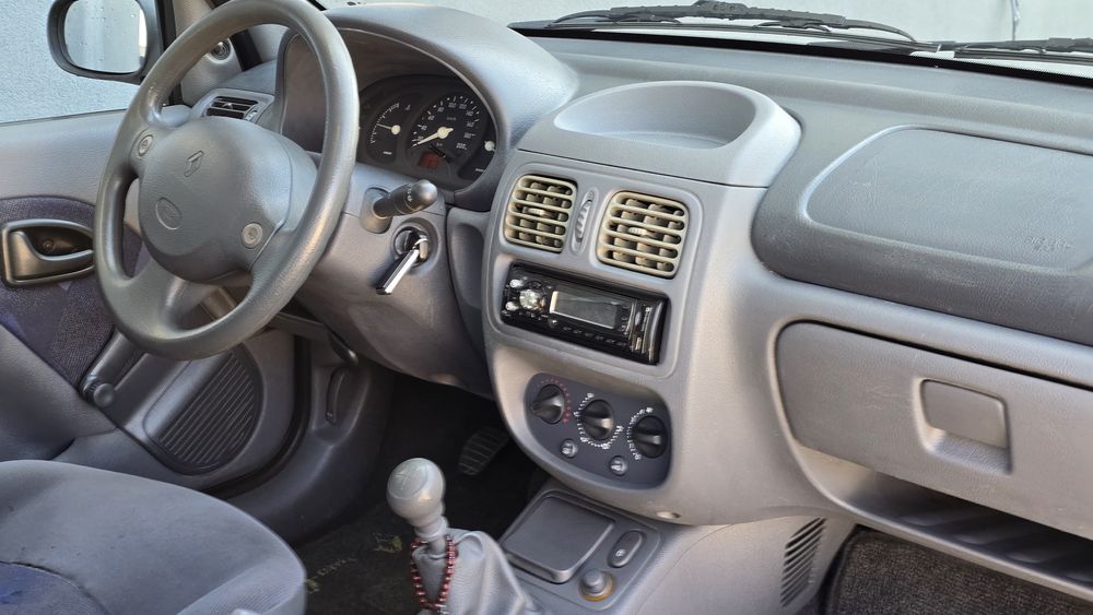 RENAULT Clio 1998 — imagine 5