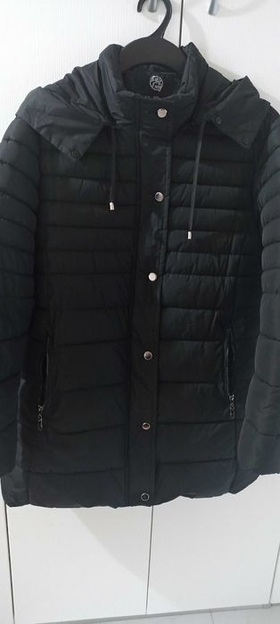 Vând geaca de iarna