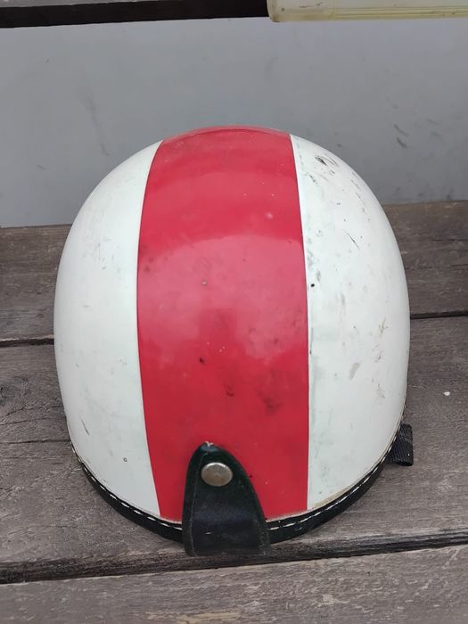 Vand o casca moto