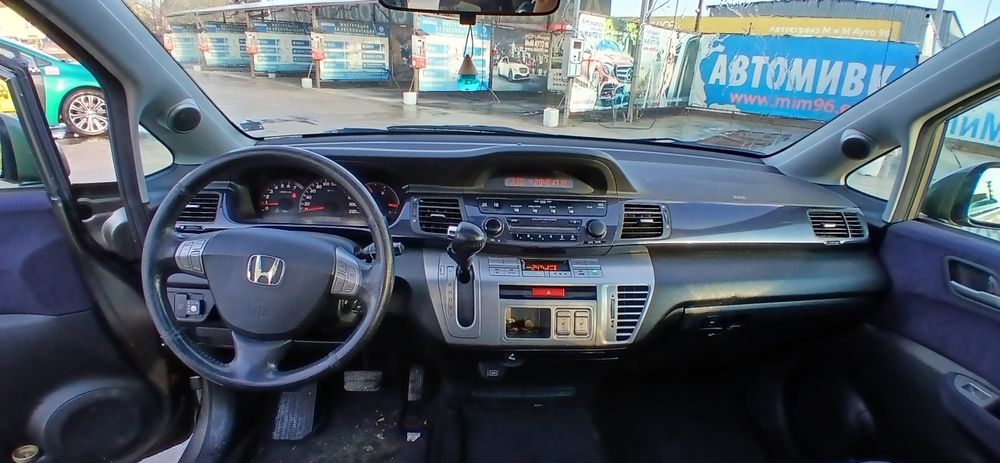 Honda fr-v автаматик с газ