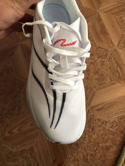 li-ning кроссовка