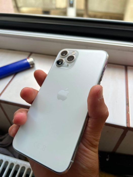 iPhone 11 pro silver