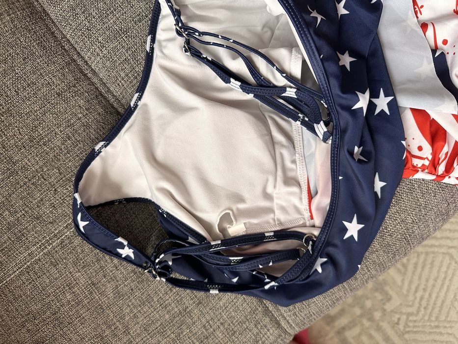 Продам купальник (р.S)