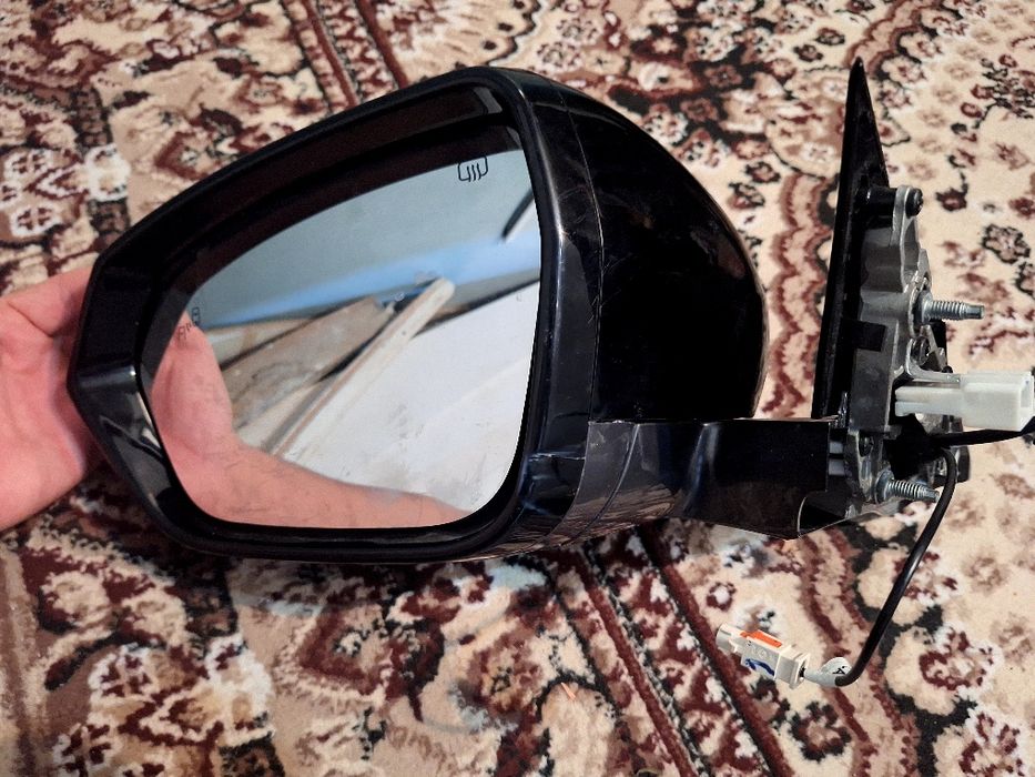 CHANGAN UNI-Z MODELI chap bokovoy oynasi sotiladi.narxi 200$.