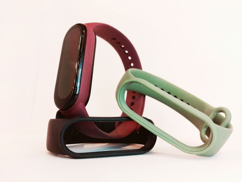 Продаю Mi band 6