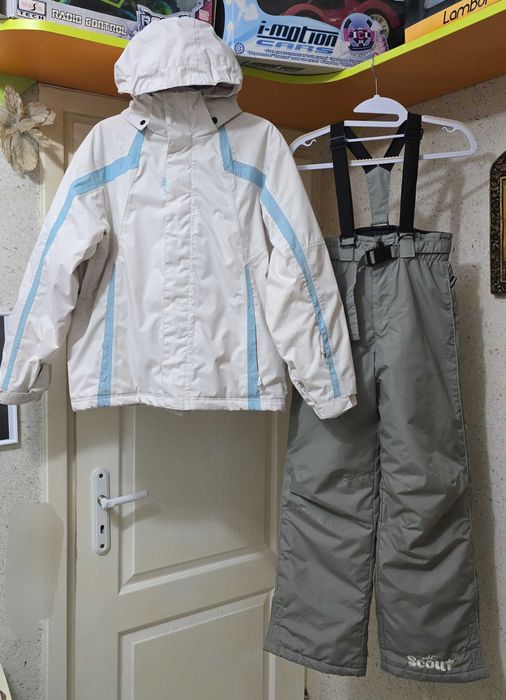 Детски ски екип размер 11-12години