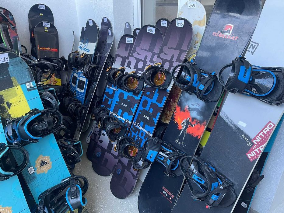 Vand snowboard adulti si copii