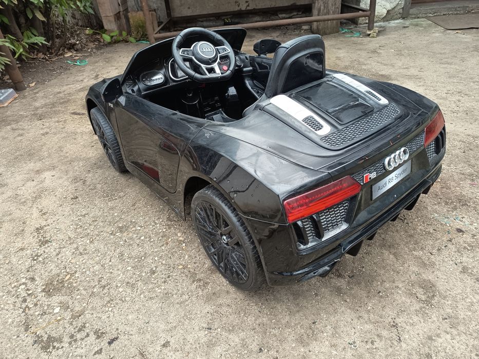 Детска кола Audi R8