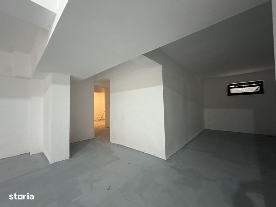 Spatiu comercial 130 mp - demisol - Faleza Nord - 122.000 euro(Cod E8)