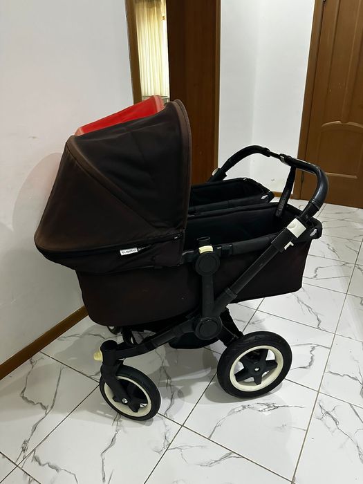 Коляска для двойни Bugaboo