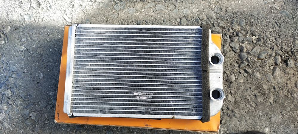 Продам радиатор печки камри 20 новая